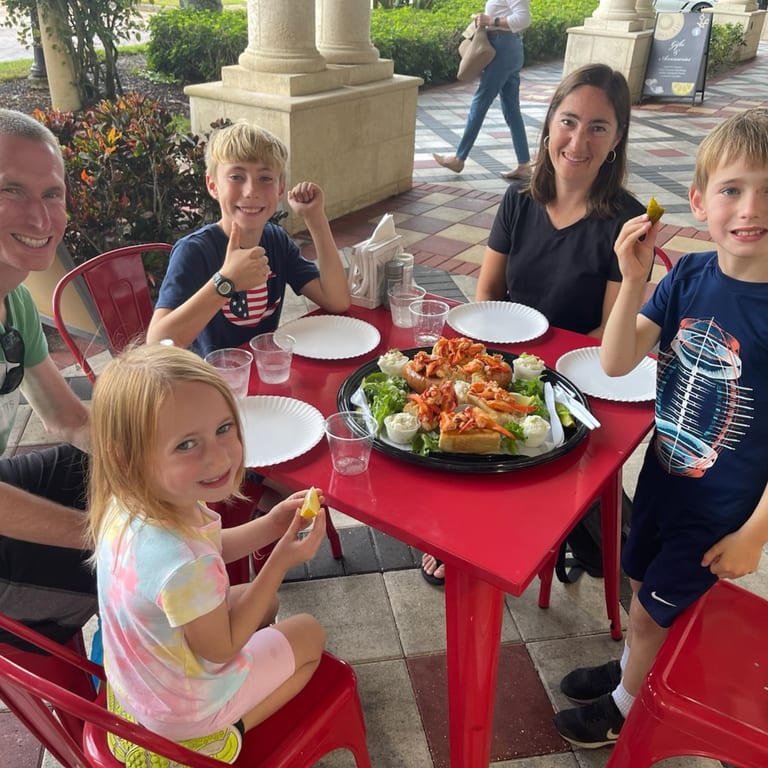 Secure Your Table for a Delicious Meal! 